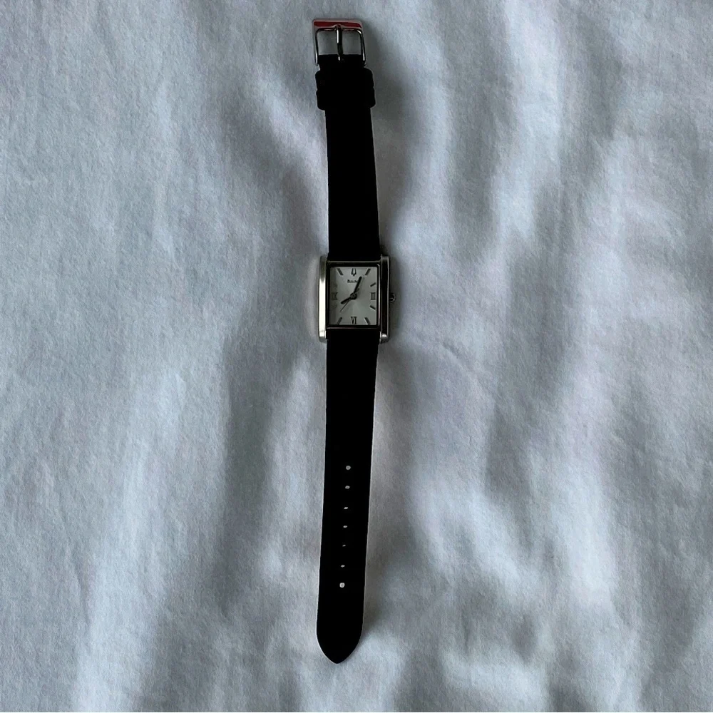 ⭐️HOST PICK⭐️ Bulova Wristwatch - Picture 2 of 9